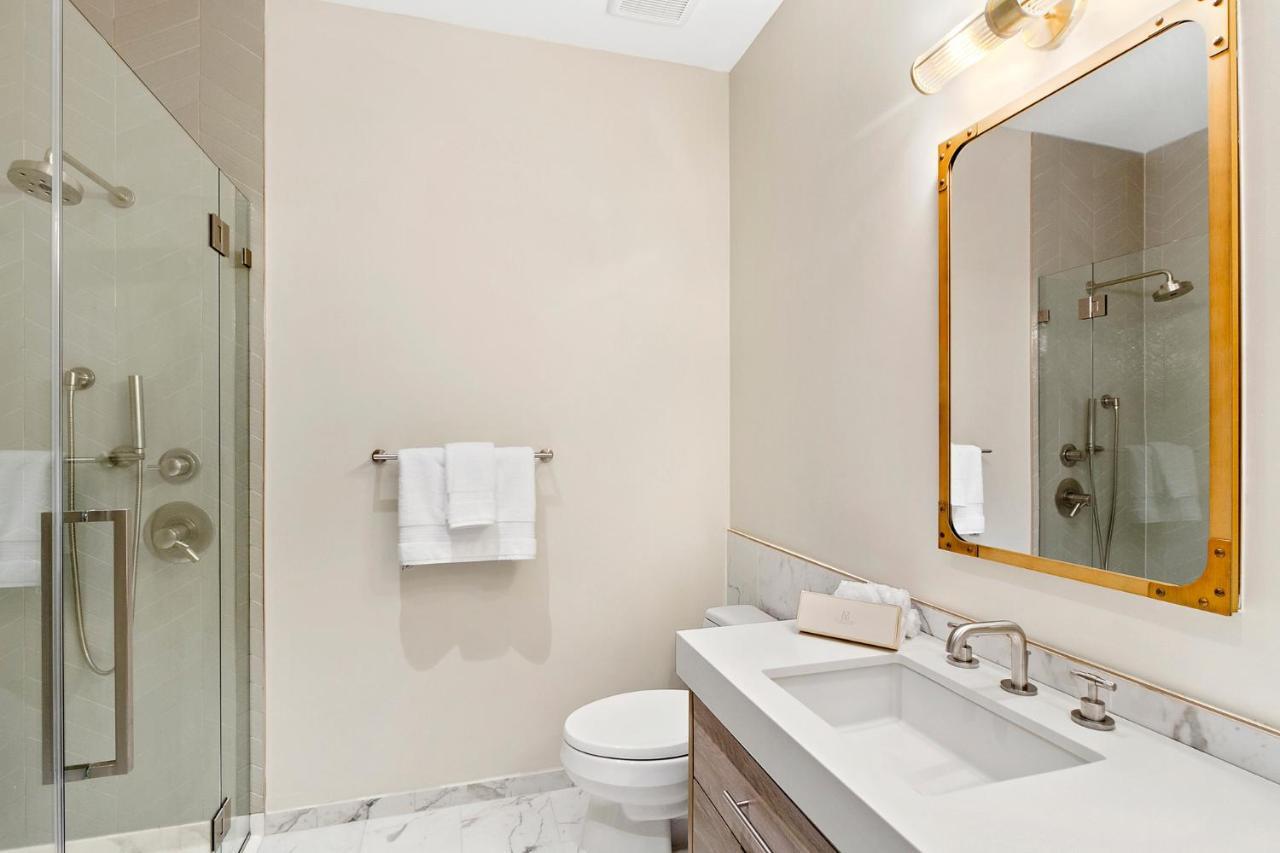 The Vanderbilt Hotel Suites Westbury Dış mekan fotoğraf